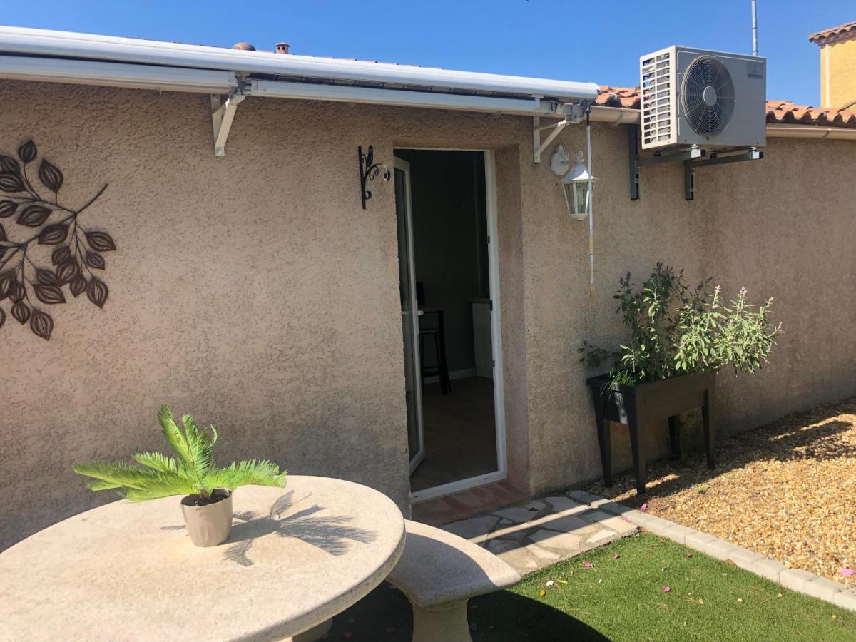 Studio Refait A Neuf Avec Jardin Aigues Mortes Aigues-Mortes Exterior foto
